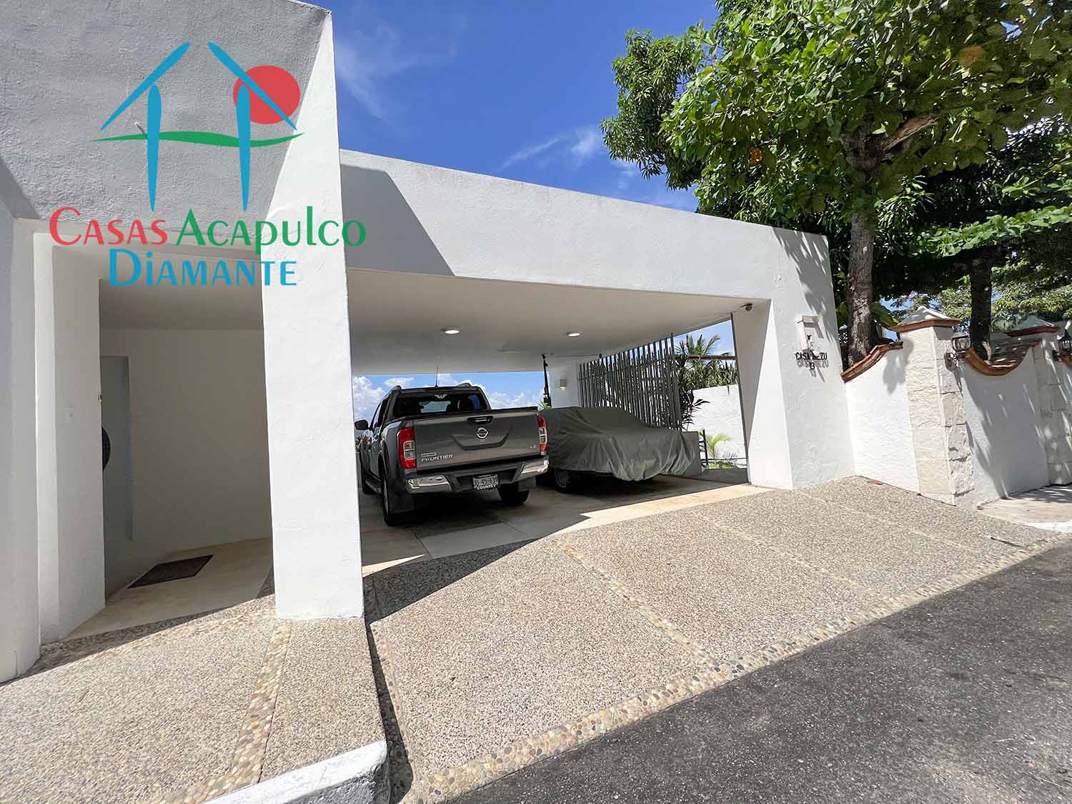 Casa Mezu - Estacionamiento 1 Casa Mezu - Estacionamiento 1